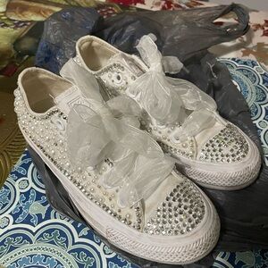 Converse shoes size 4 woman with jewels
